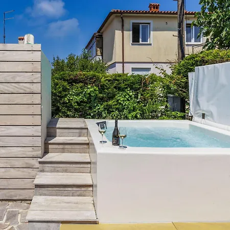 Appartamento Nika-1 By Interhome Umago