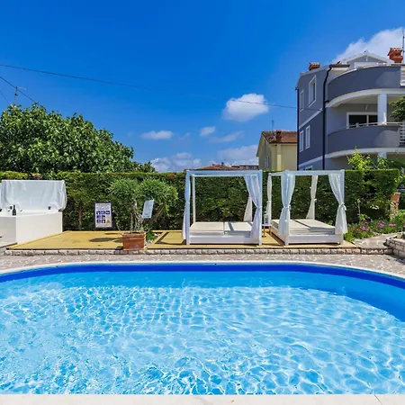 Nika-1 By Interhome * Umag