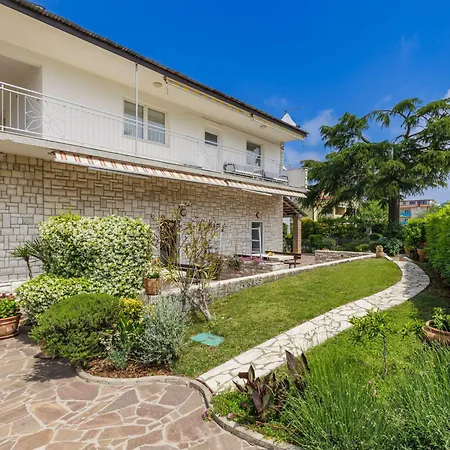 Appartamento Nika-1 By Interhome Umago