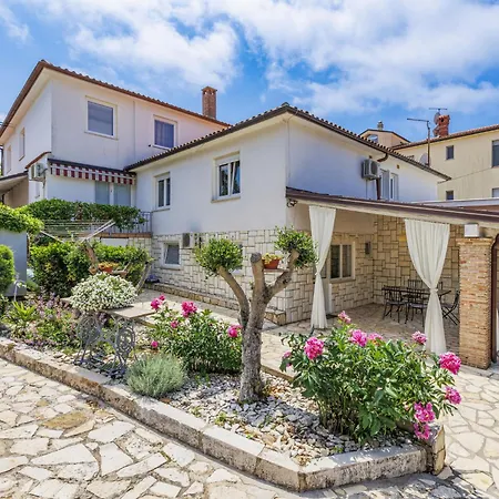 Appartamento Nika-1 By Interhome Umago