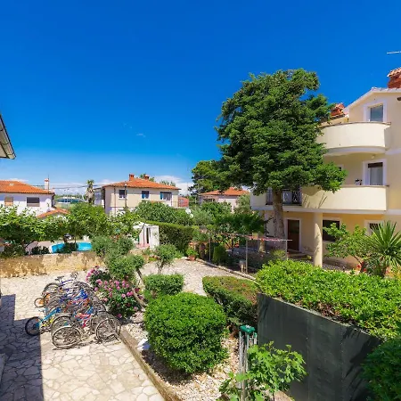 Appartamento Nika-1 By Interhome Umago