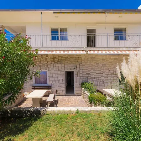 Nika-1 By Interhome Appartement Umag
