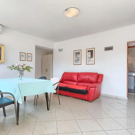Appartement Nika-1 By Interhome *